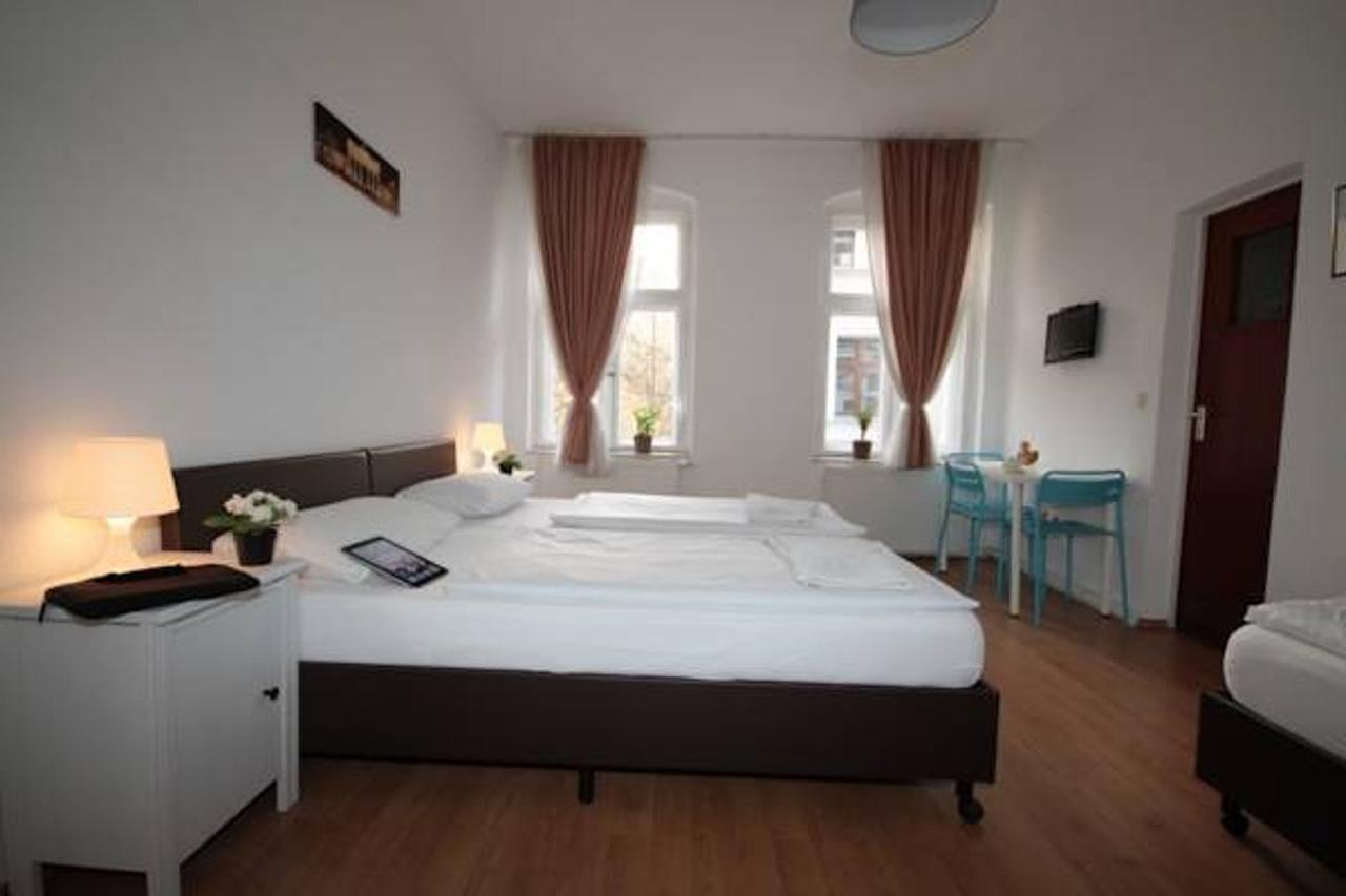Hotel Altstadt Spandau Seeburg  Экстерьер фото